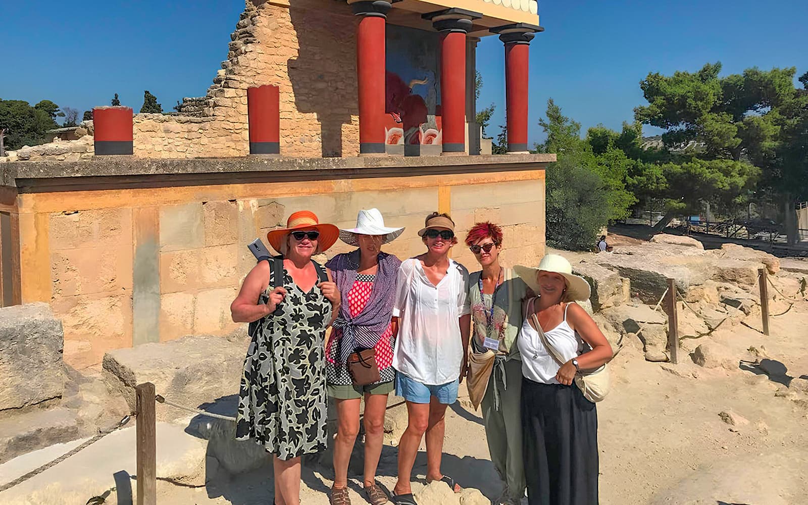 Knossos Palace Small Group Guided Tour with Entry Tickets