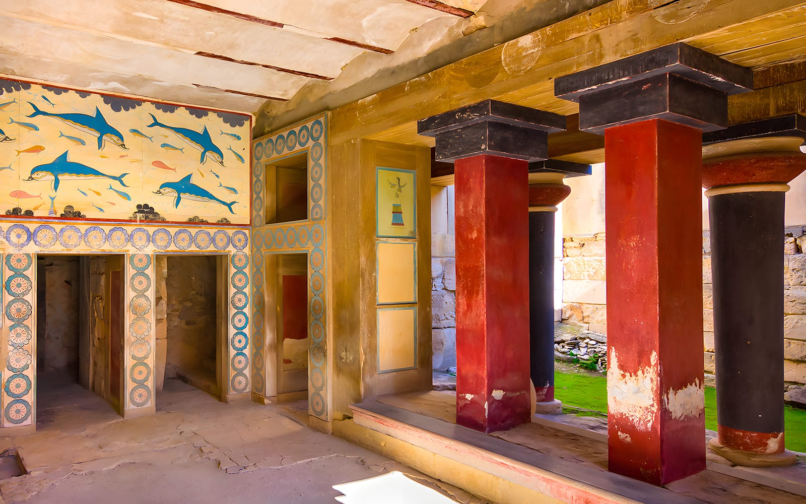 Combo: Knossos Palace & Heraklion Archaeological Museum Tickets with Audio Guide in Heraklion - Activities | TickYourList