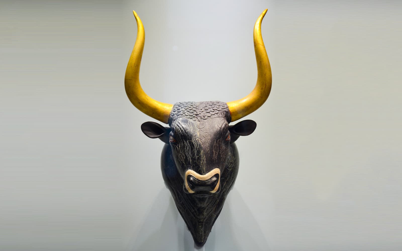 Combo: Knossos Palace & Heraklion Archaeological Museum Tickets with Audio Guide in Heraklion - Features | TickYourList