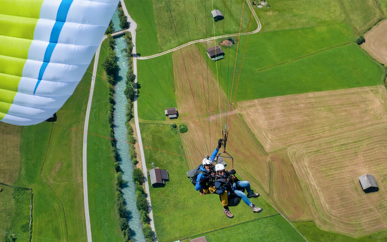 Tandem Paragliding Experience in Tirol tickets in Innsbruck - Features | TickYourList