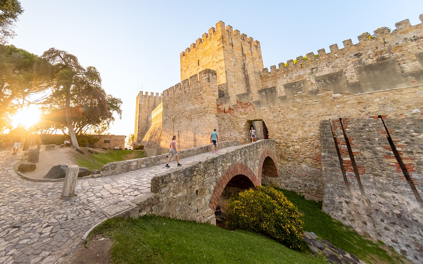 São Jorge Castle Tickets in Lisbon - Attractions | TickYourList