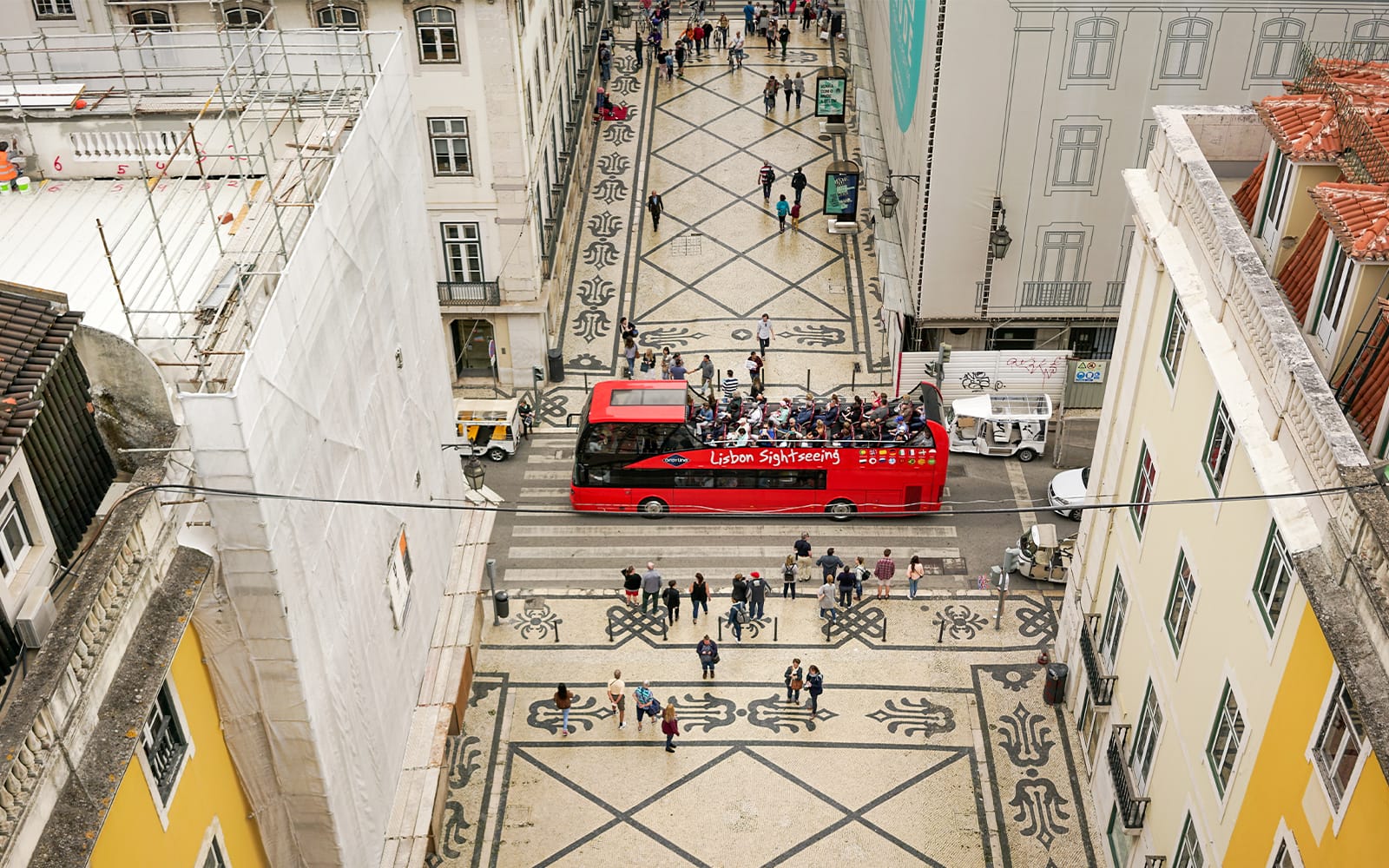 Lisbon Sightseeing: Hop-on Hop-off Bus with Optional Boat Tour tickets in Lisbon - Features | TickYourList