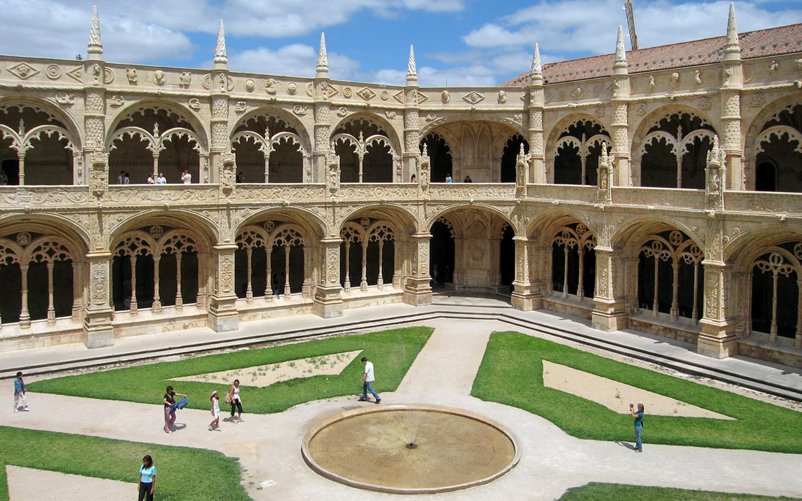 Combo (Save 3%): Jerónimos Monastery + São Jorge Castle + Lisbon Cathedral Tickets in Lisbon - Highlights | TickYourList