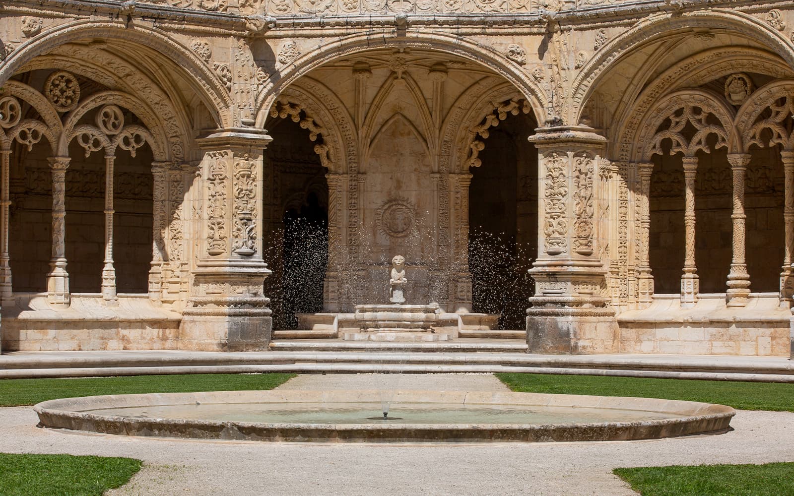 Jerónimos Monastery Skip-the-Line Guided Tour tickets in Lisbon - Features | TickYourList