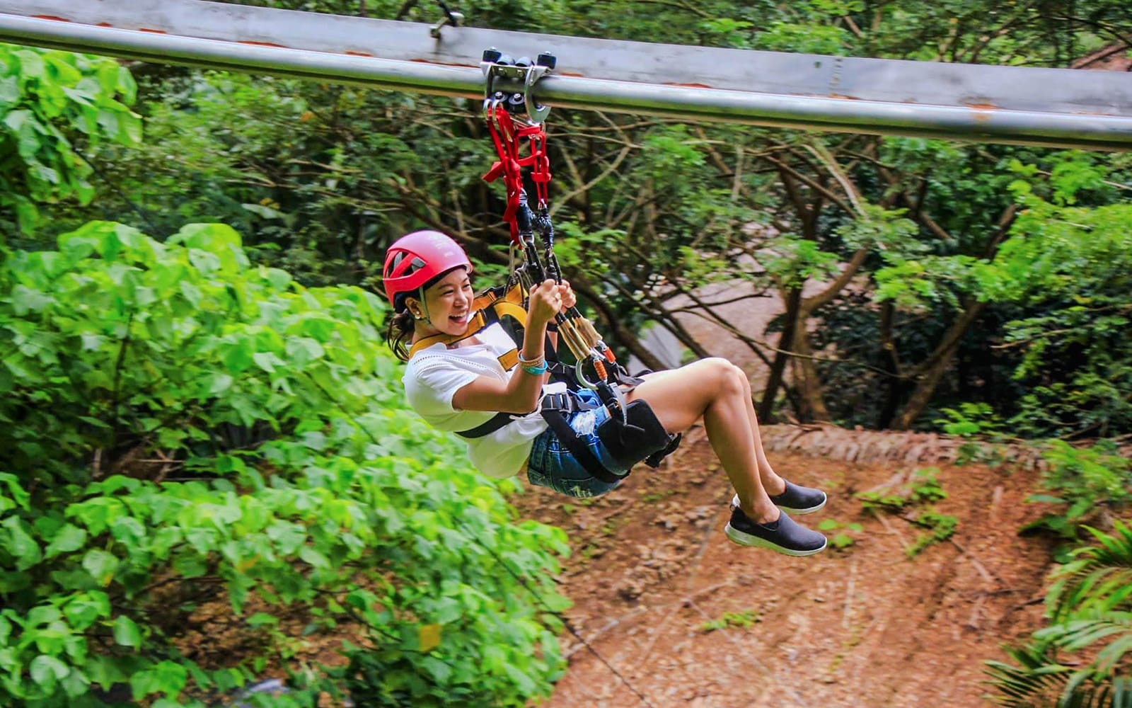 Hanuman World A+ Combo: 32 Zipline Platforms + Roller Zipline + Sky Walk + Meal with Round-Trip Transfers tickets in Phuket - Features | TickYourList