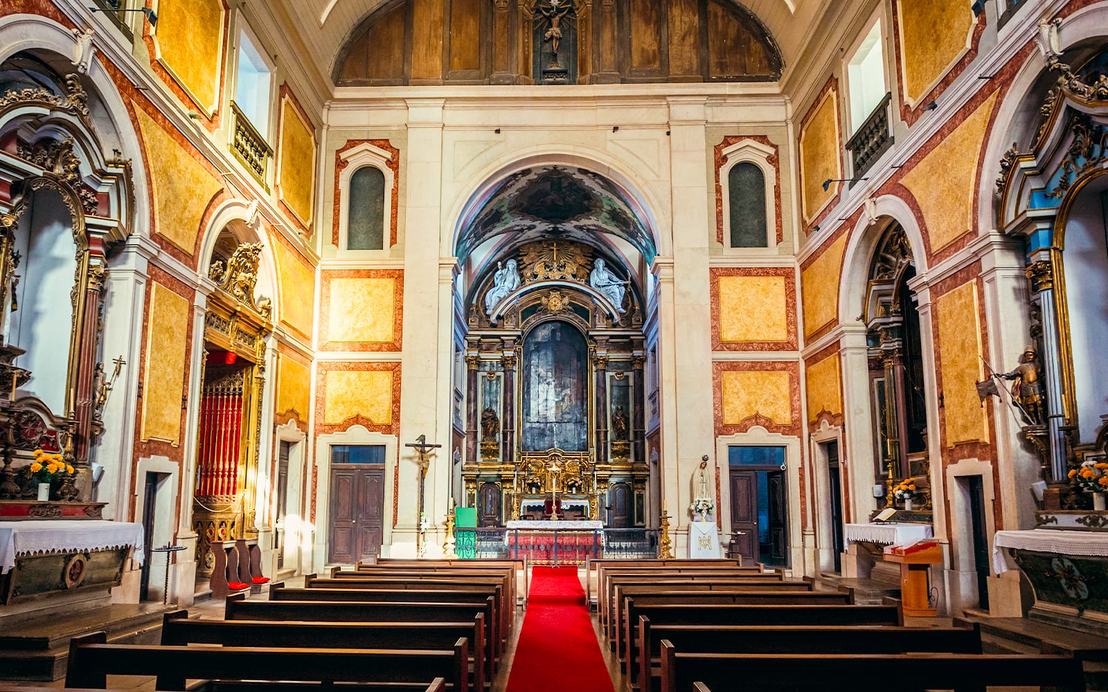 Tower of São Jorge Castle Church Tickets + Free Drink in Lisbon - Activities | TickYourList