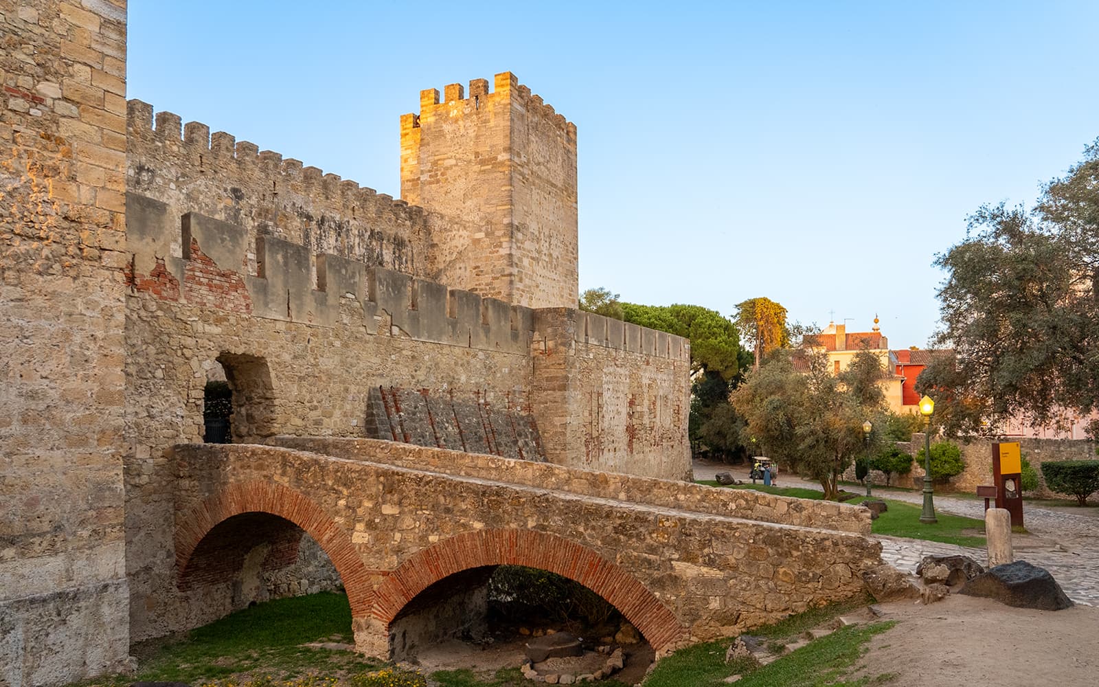 St. George Castle Tickets with Audio Guide