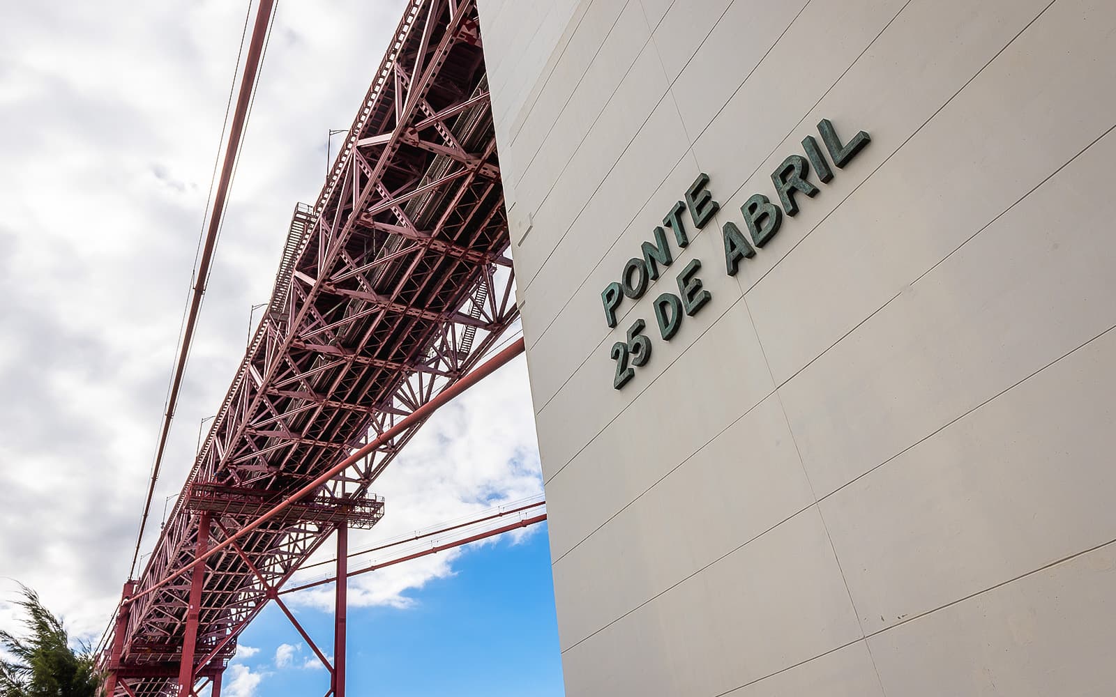 Tickets to Pilar 7 Bridge Experience in Lisbon - Highlights | TickYourList