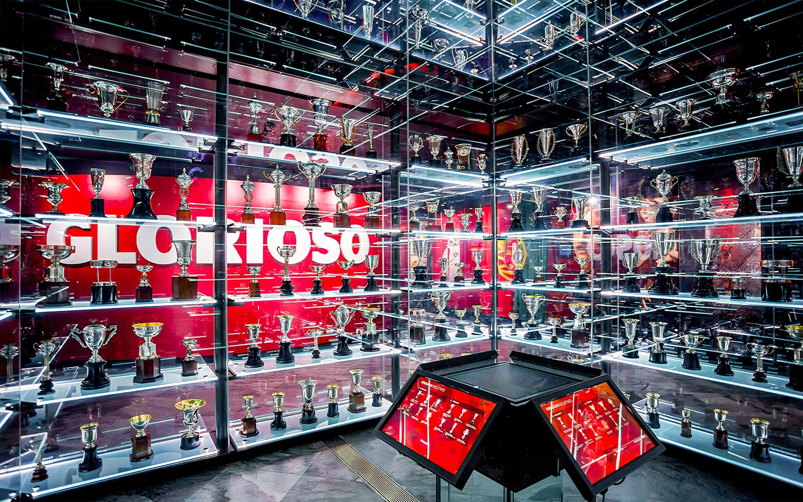 SL Benfica Stadium & Museum Guided Tour with Meal tickets in Lisbon - Activities | TickYourList