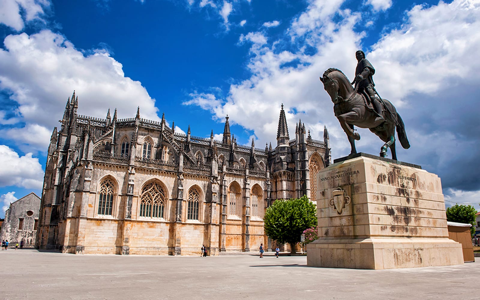 Fátima, Óbidos, Batalha & Nazaré:Day Tour From Lisbon experience tickets in Lisbon | TickYourList