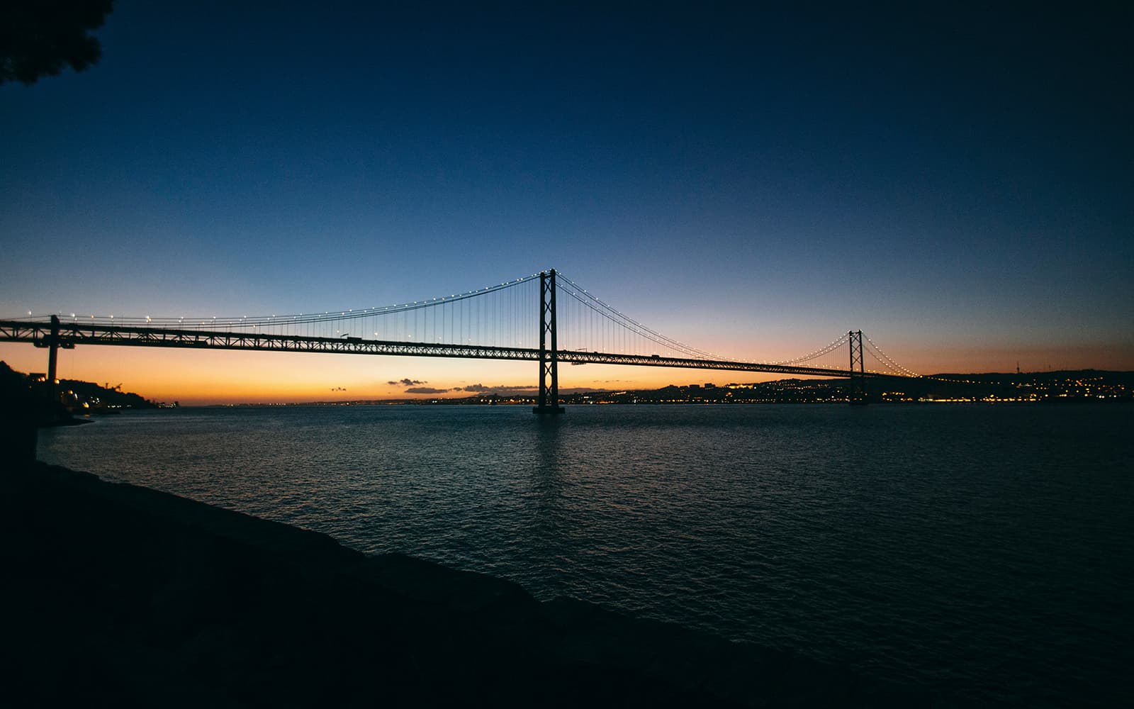 2-Hour Night Cruise of Lisbon