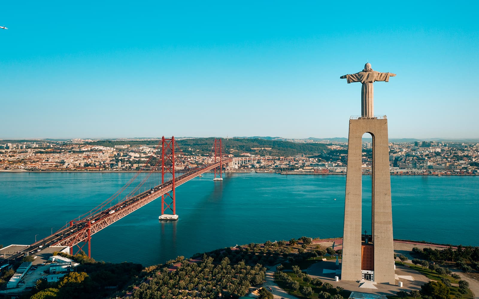 10-Minute Helicopter Flight over Lisbon’s Coastline tickets in Lisbon - Activities | TickYourList