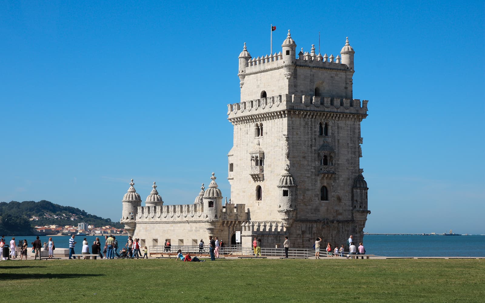Combo: São Jorge Castle + Belém Tower + Jerónimos Monastery Tickets in Lisbon - Activities | TickYourList