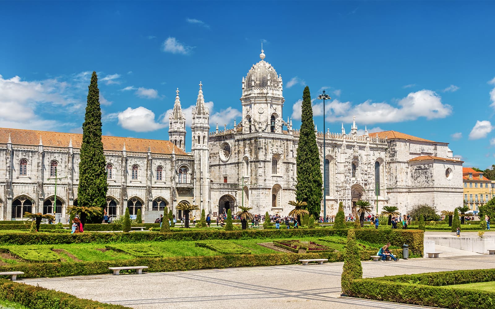 Combo: São Jorge Castle + Belém Tower + Jerónimos Monastery Tickets in Lisbon - Features | TickYourList