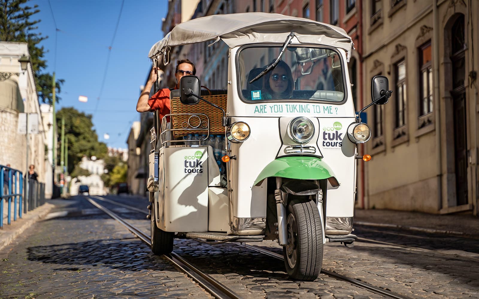 3-Hour Guided Tour of Lisbon on Electric Tuk Tuk