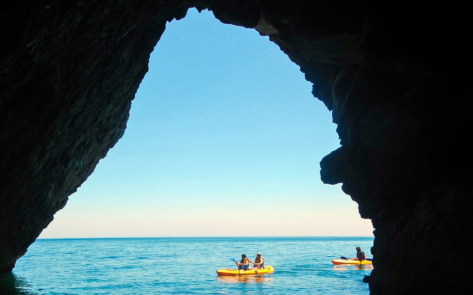 Guided Kayak Tour in Arrábida Natural Park with Optional Transfer