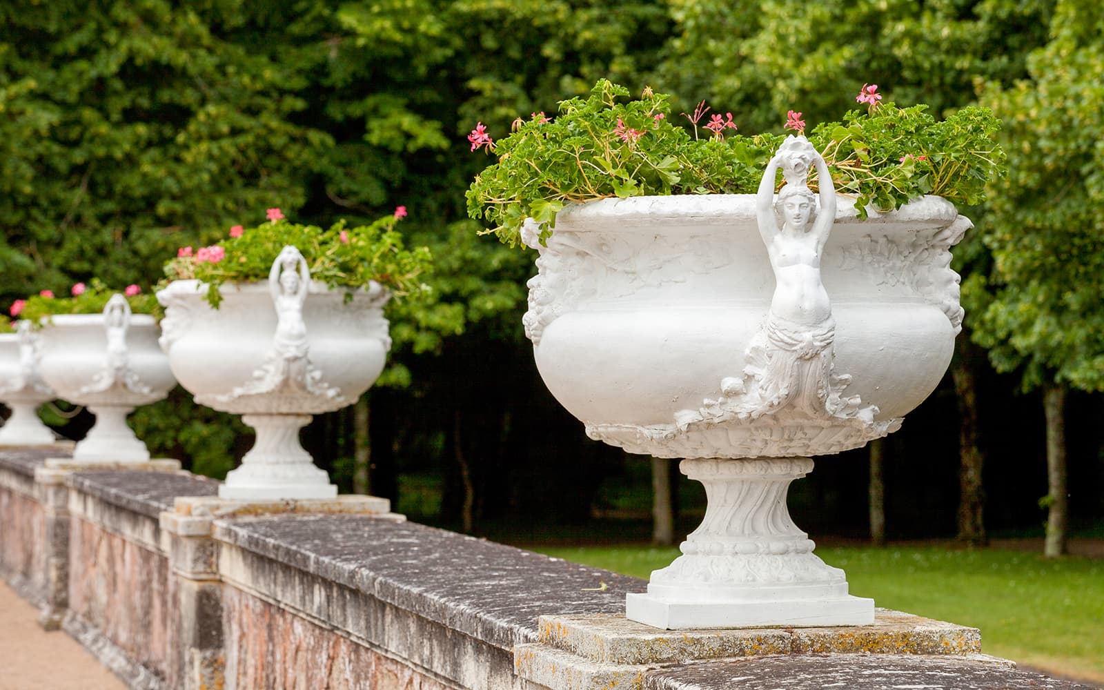 Chenonceau Castle & Gardens Tickets in Loire Valley - Features | TickYourList