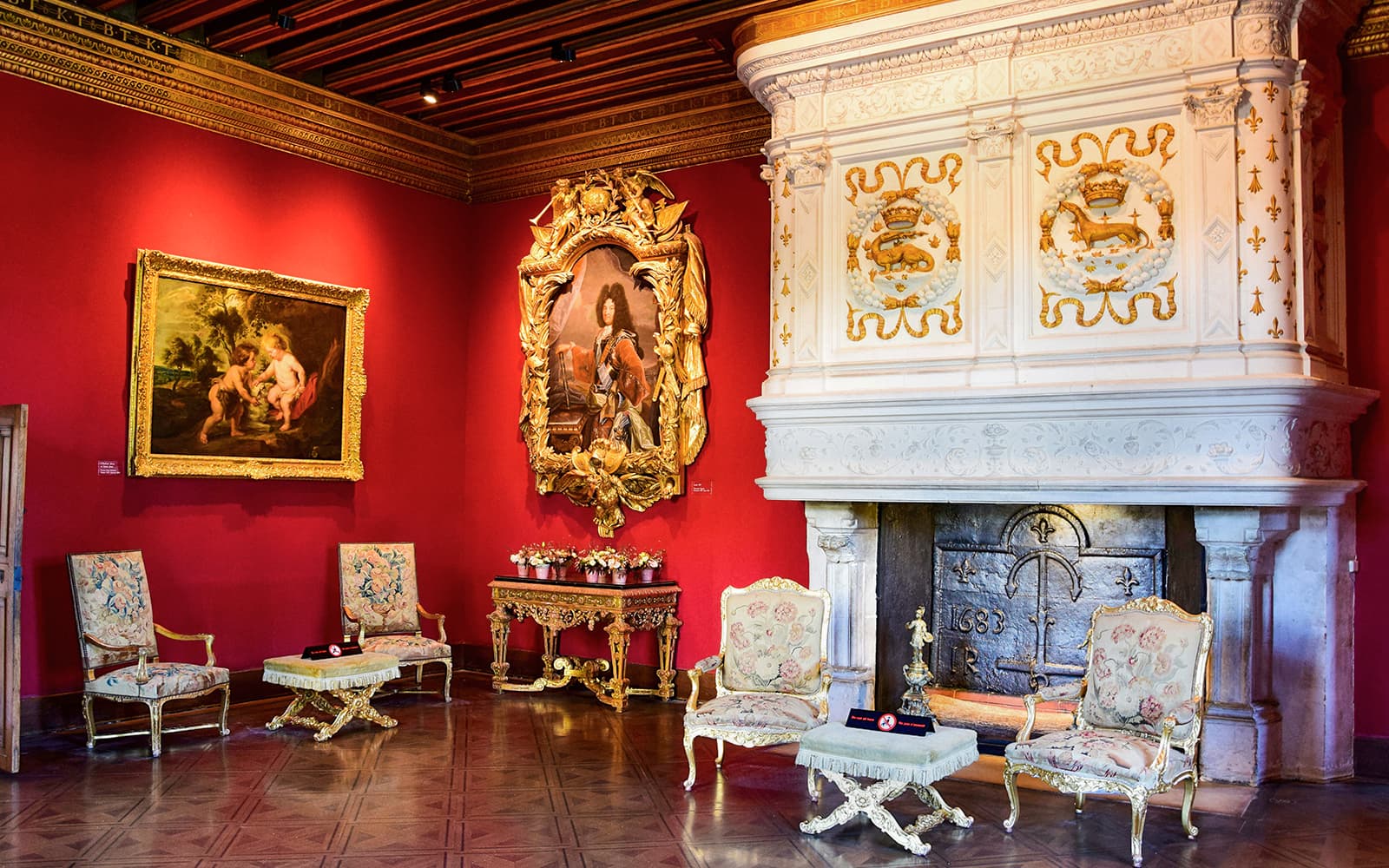 Combo (Save 5%): Chambord + 2 Loire Valley Castles tickets in Loire Valley - Features | TickYourList