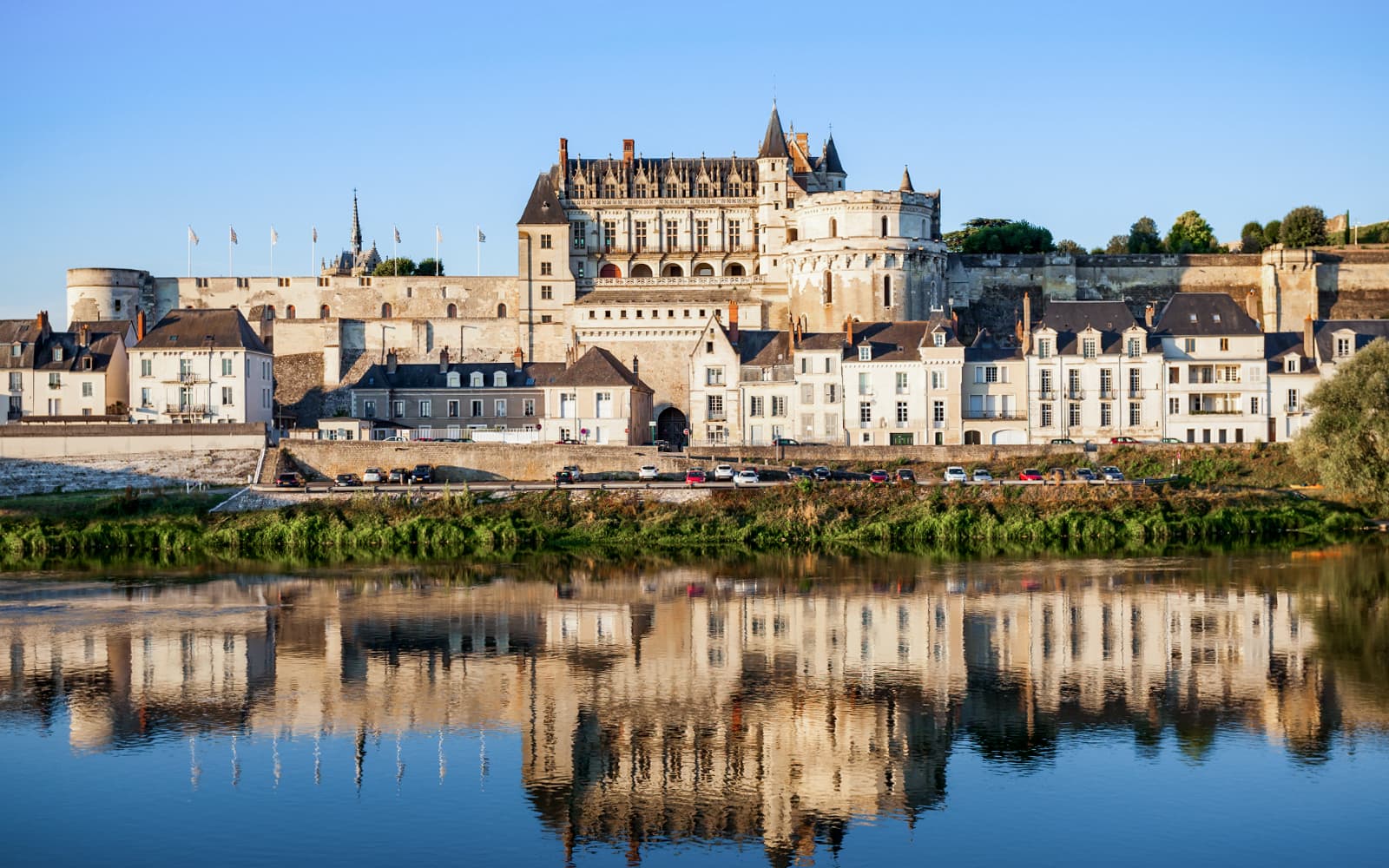 Amboise Royal Castle & Gardens Tickets in Loire Valley - Features | TickYourList