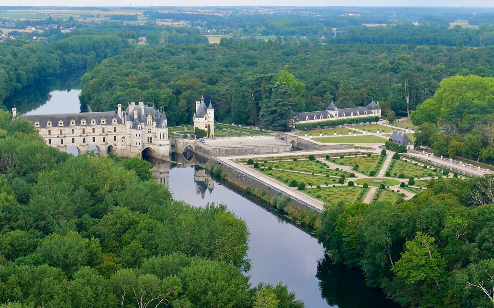 Combo (Save 6%): Chenonceau & Azay-le-Rideau Castle Tickets in Loire Valley - Activities | TickYourList