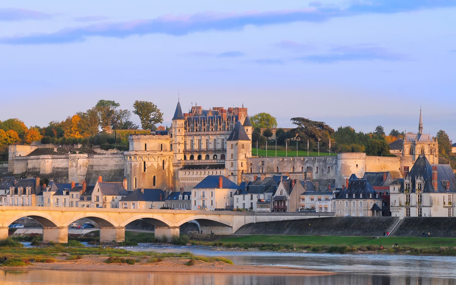 Chambord, Chenonceau & Amboise Castles tickets in Loire Valley - Features | TickYourList