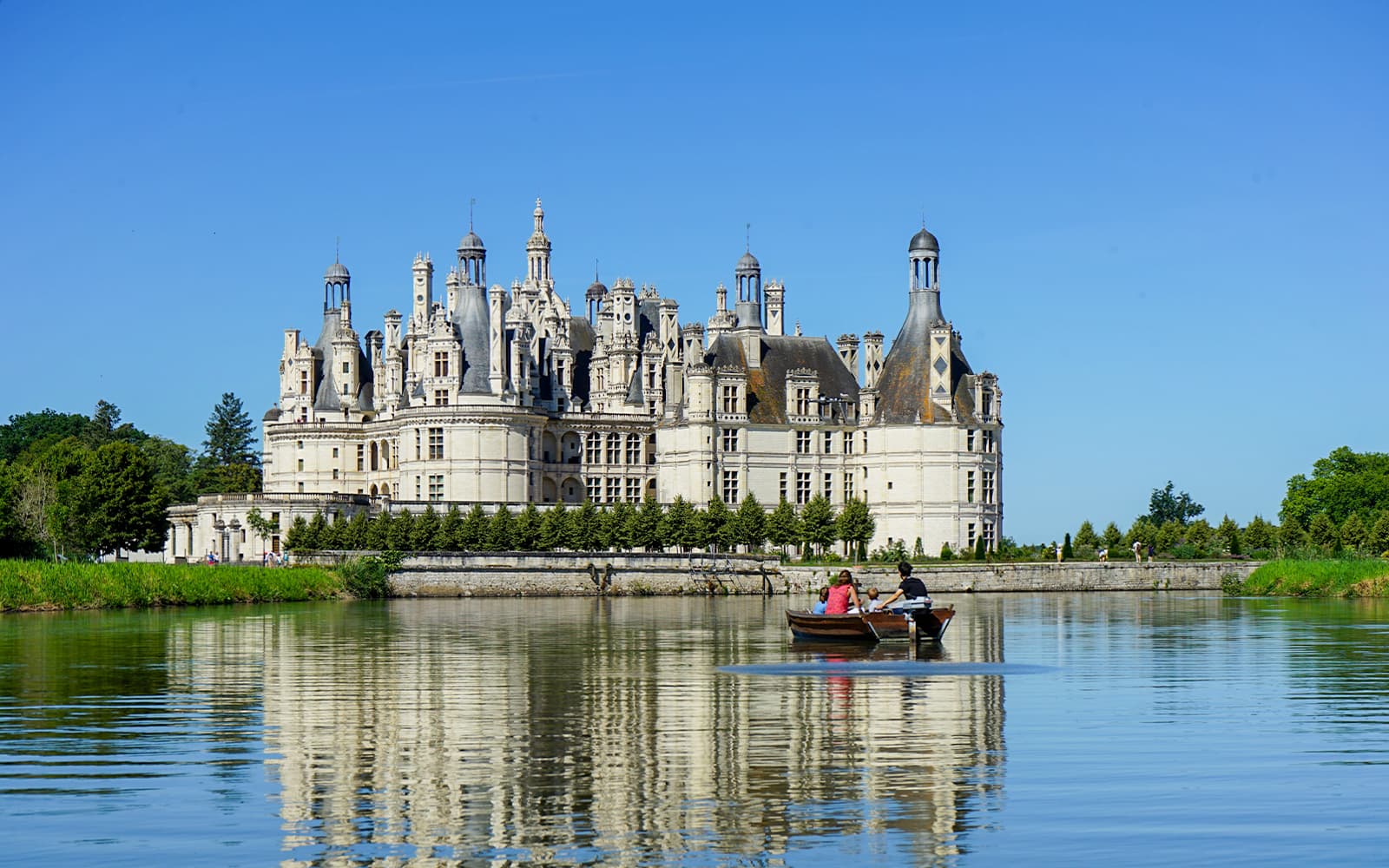 Combo (Save 5%): Chambord Castle & Gardens + Puy du Fou Tickets in Loire Valley - Activities | TickYourList