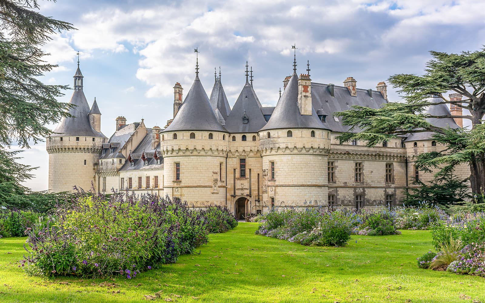 Chaumont-sur-Loire + 1 Loire Valley Castle Combo tickets in Loire Valley - Attractions | TickYourList