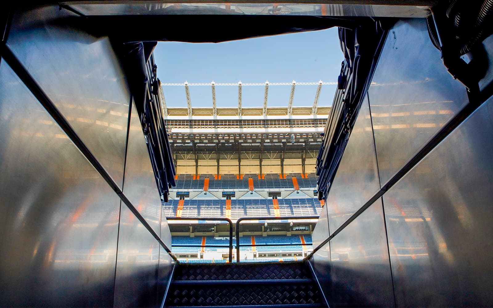 Santiago Bernabéu Stadium Tour Tickets in Madrid - Features | TickYourList