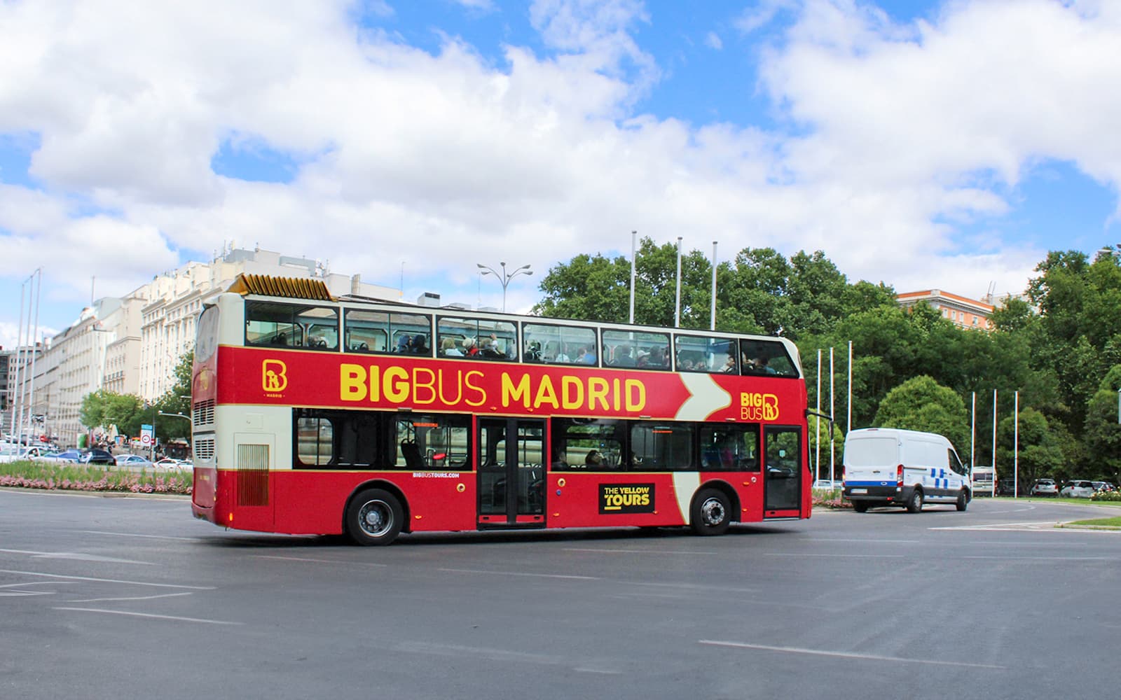Big Bus: Madrid Panoramic Bus Tour tickets in Madrid - Attractions | TickYourList