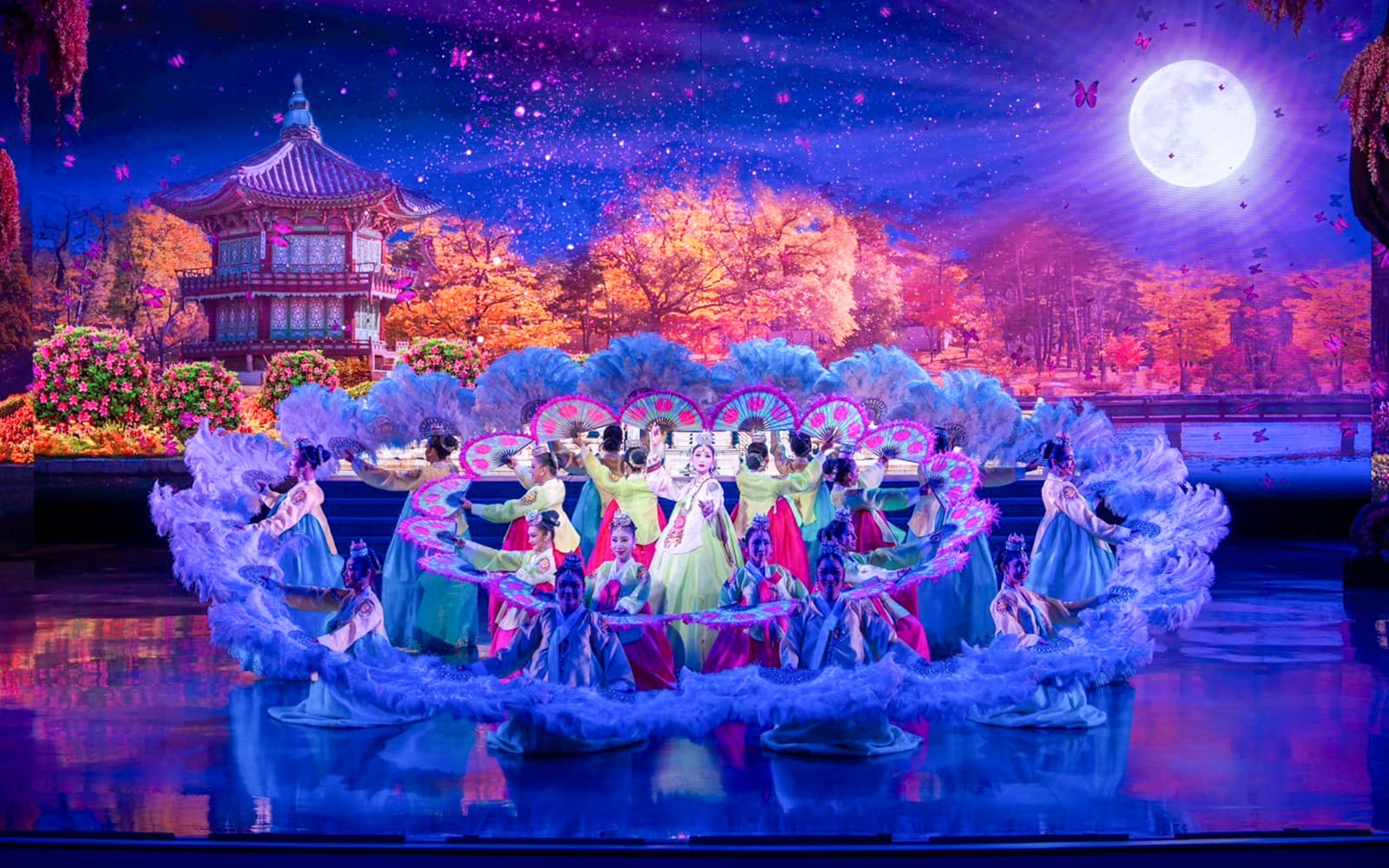 The Colosseum Show Group Offer Tickets – Group of 5 & More in Pattaya - Attractions | TickYourList