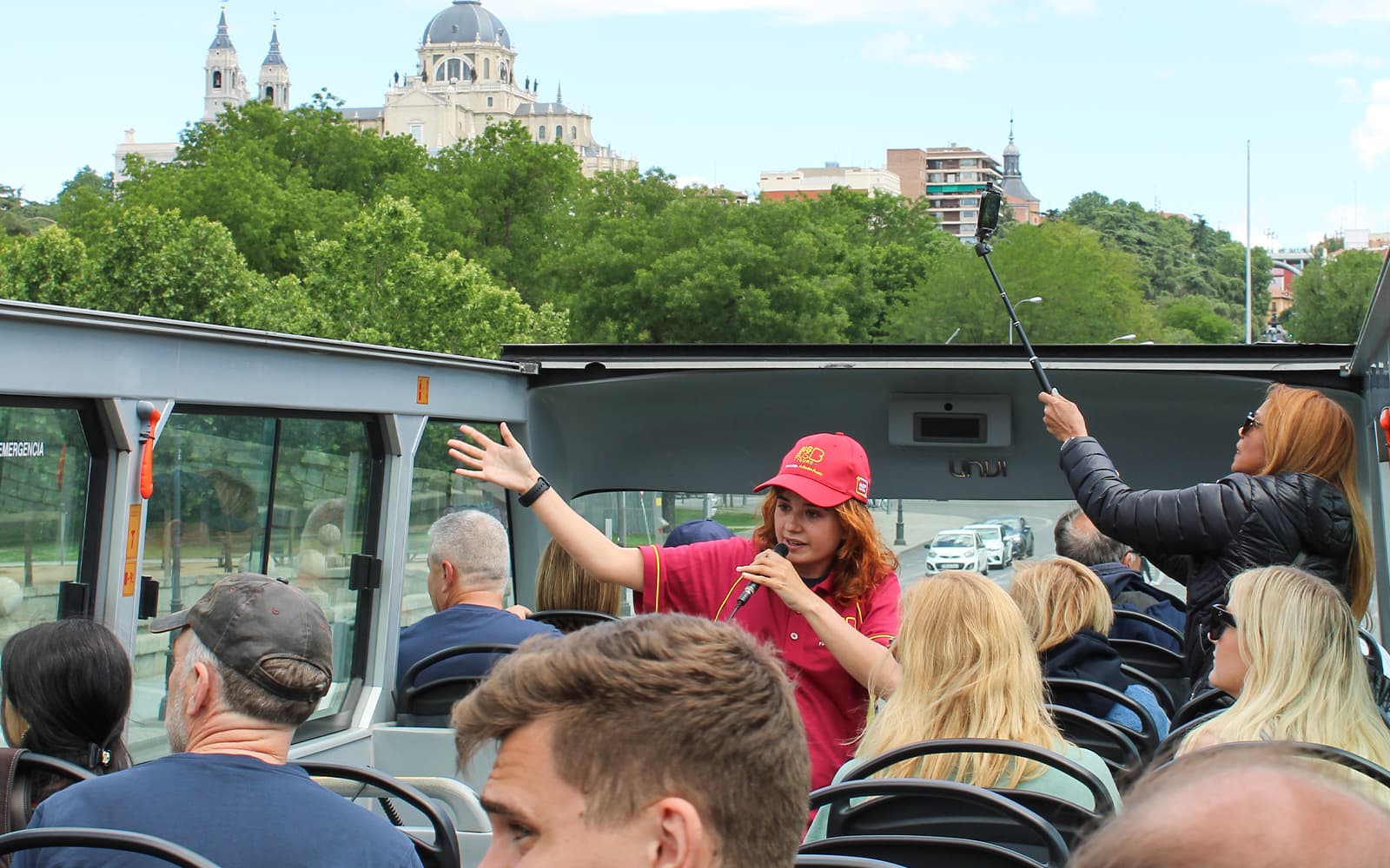 Combo (Save 8%): Madrid Zoo Aquarium Tickets + Madrid Panoramic View Bus Tour in Madrid - Features | TickYourList