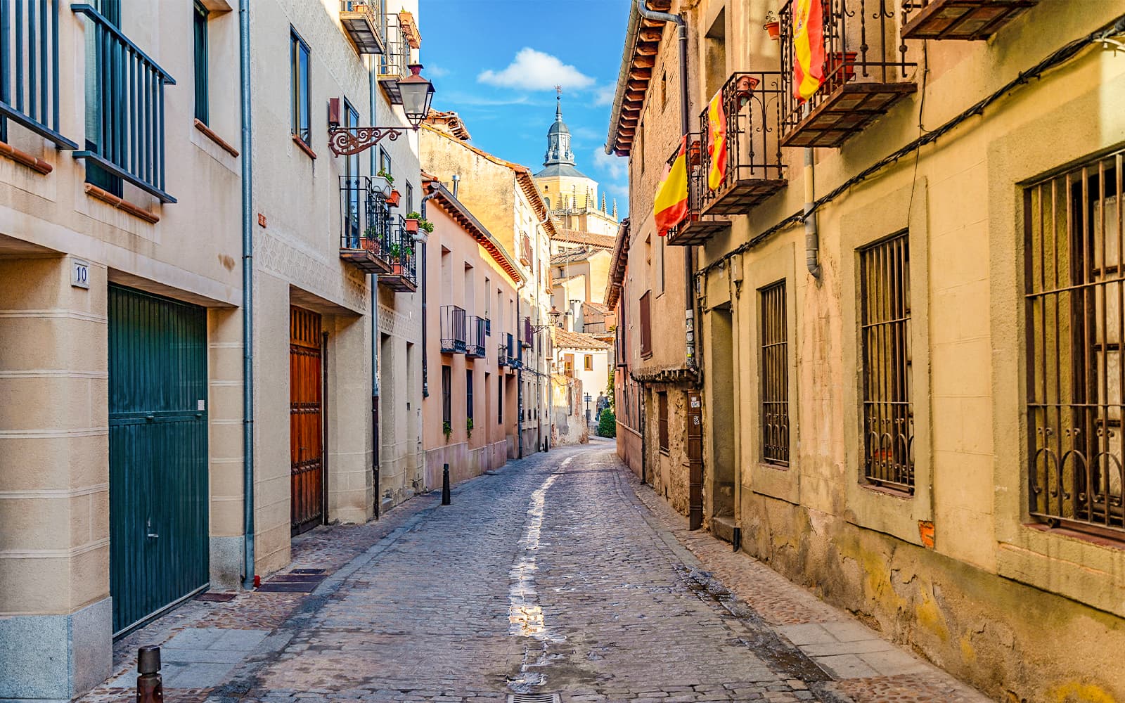 From Madrid: El Escorial, Valley of the Fallen, and Segovia Day Trip tickets in Madrid - Features | TickYourList