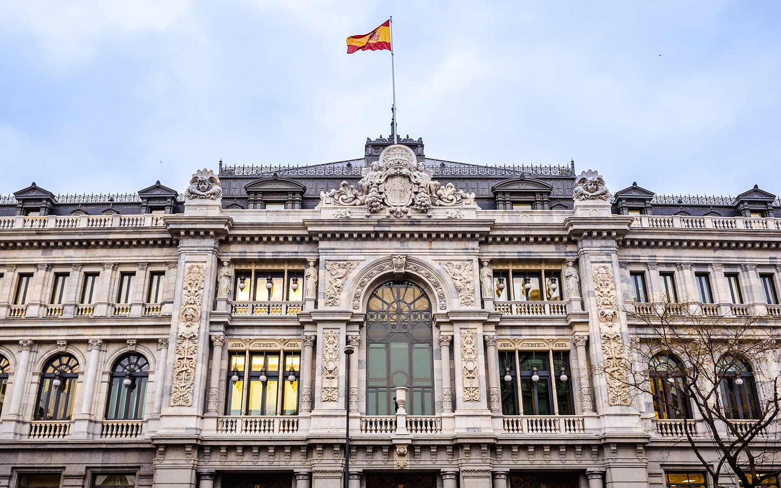 Combo (Save 5%): Royal Palace of Madrid Skip-the-Line Tickets + 2-hour Welcome Tuk-Tuk Tour in Madrid - Activities | TickYourList