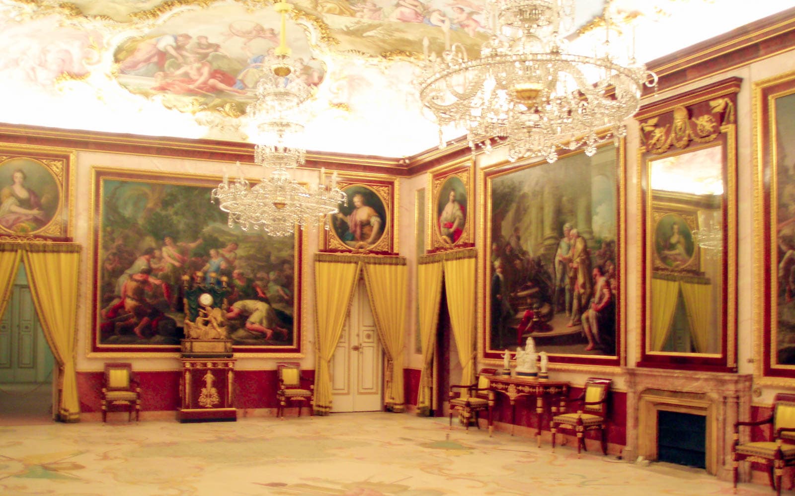 Fast Track Ticket: Royal Palace of Aranjuez in Madrid - Activities | TickYourList
