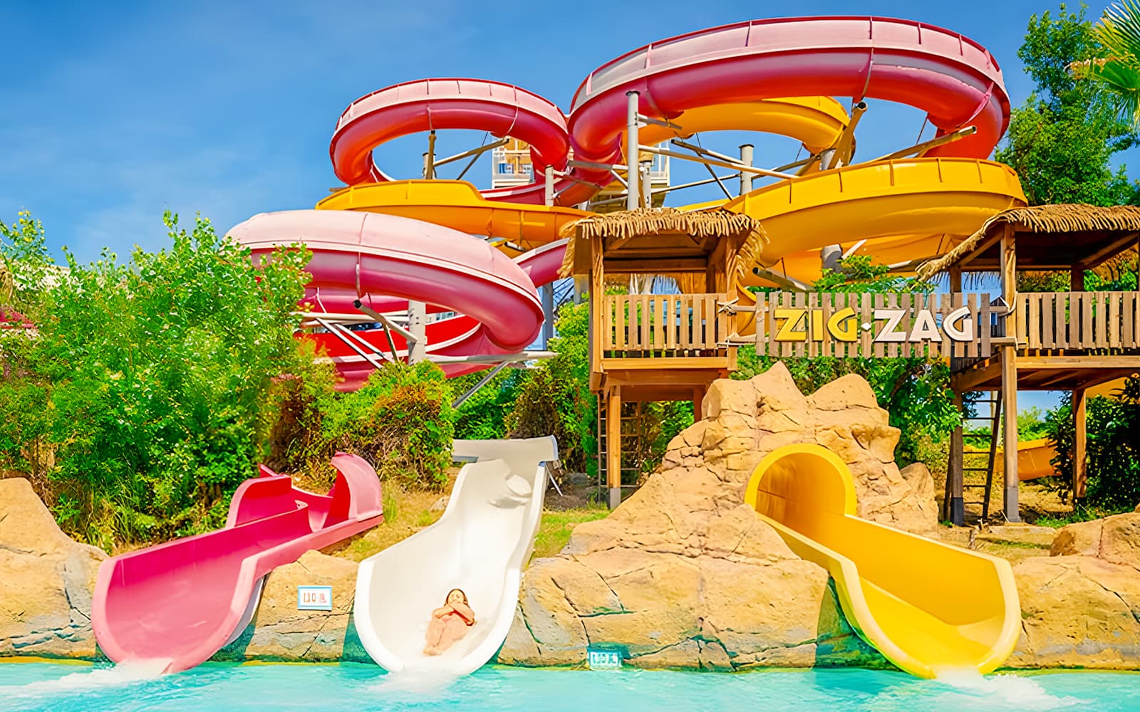 Combo: Parque de Atracciones de Madrid + Aquopolis Villanueva de la Cañada Tickets in Madrid - Highlights | TickYourList