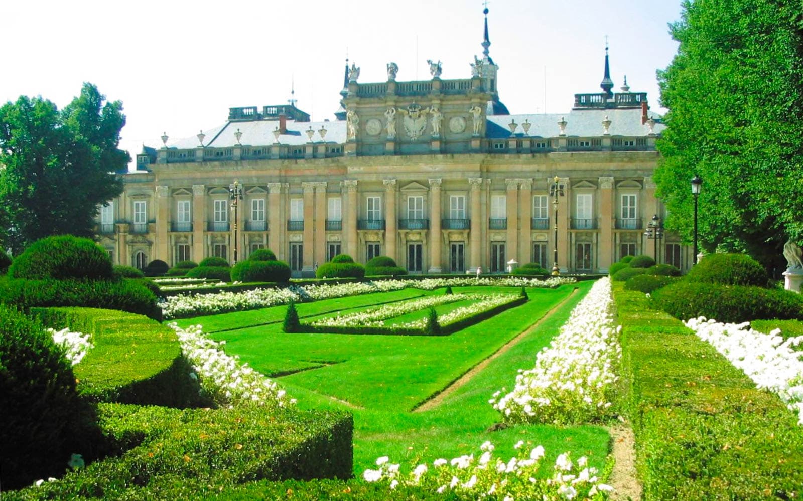 Fast Track Access: Royal Palace of San Ildefonso tickets in Madrid - Features | TickYourList