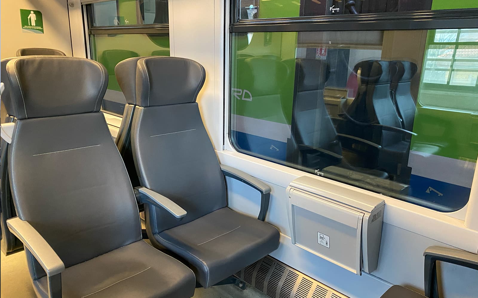 Malpensa Express: One-Way Train Transfers between Malpensa Airport T1/T2 and Central/Cadorna Station tickets in Milan - Highlights | TickYourList