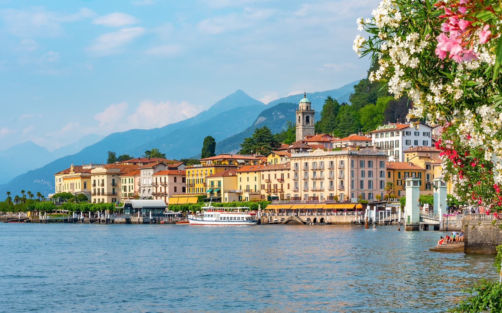 From Milan: Lake Como & Bellagio by Bus with Private Boat Tour