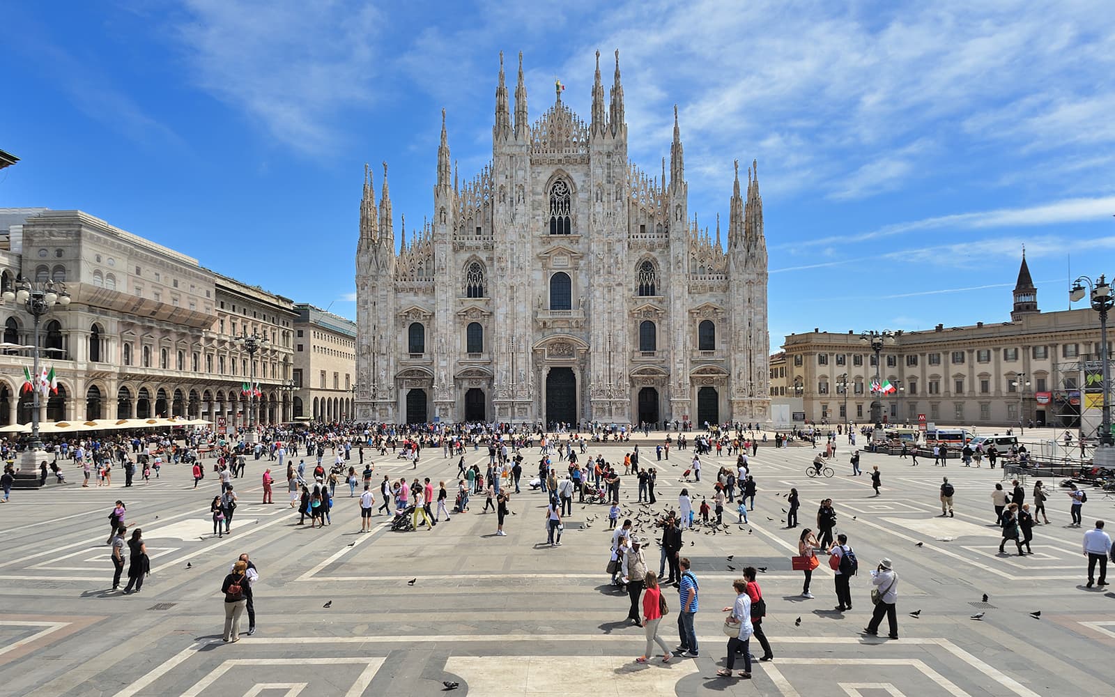 Milan Cathedral and Terraces Skip-the-Line Guided Tour