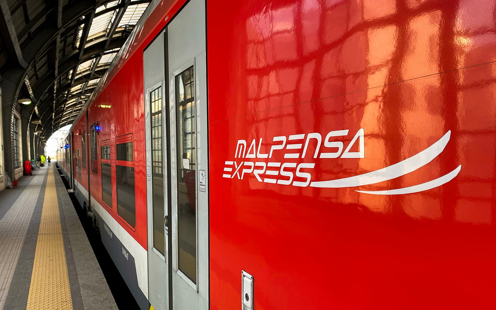 Malpensa Express Round-Trip Tickets: Milan Malpensa Airport to/from Milan Central Station in Milan - Full Experience | TickYourList