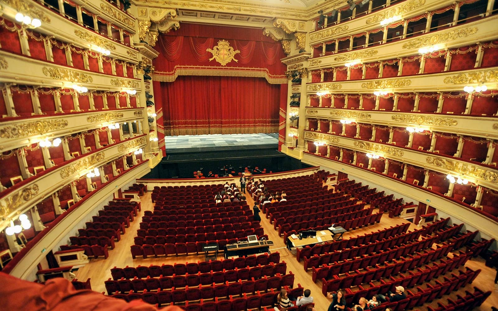 Skip-the-Line Entry & Guided Tour of La Scala Theatre