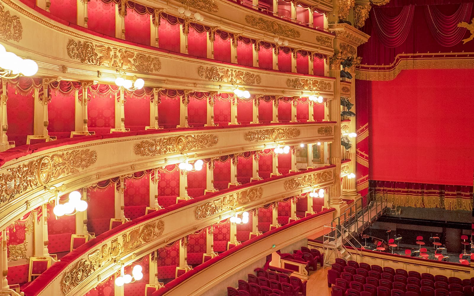 Combo: La Scala Theater + Milan Cathedral Skip-the-Line Guided Tour tickets in Milan - Activities | TickYourList