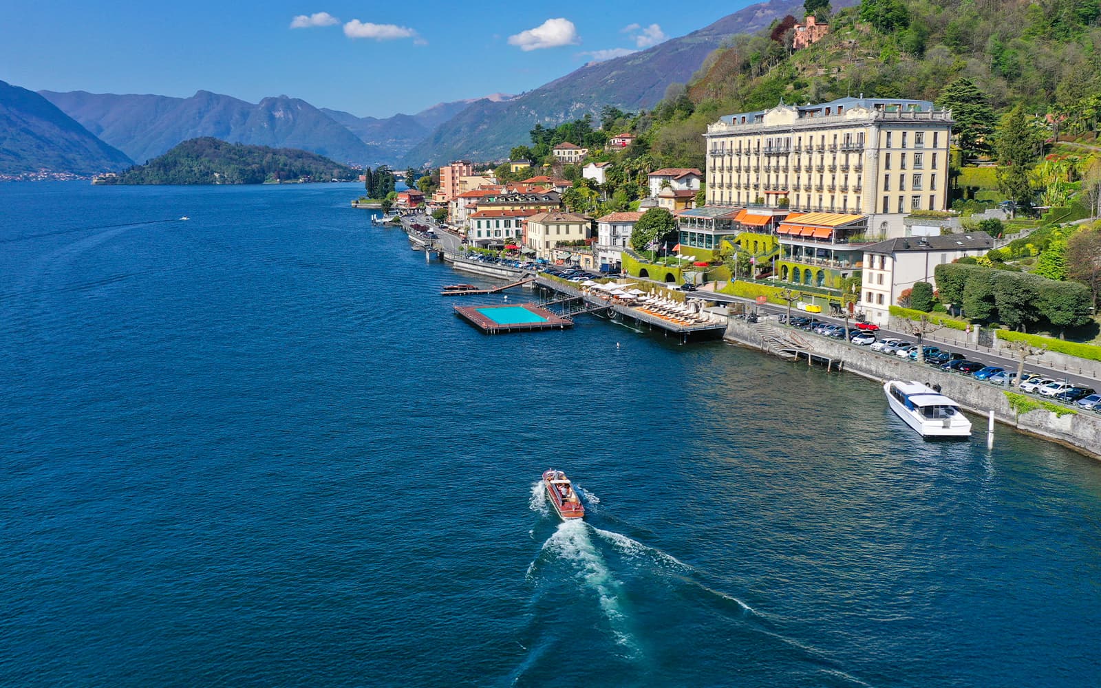 From Milan: Lake Como Private Boat Tour with St. Moritz by Bernina Red Train