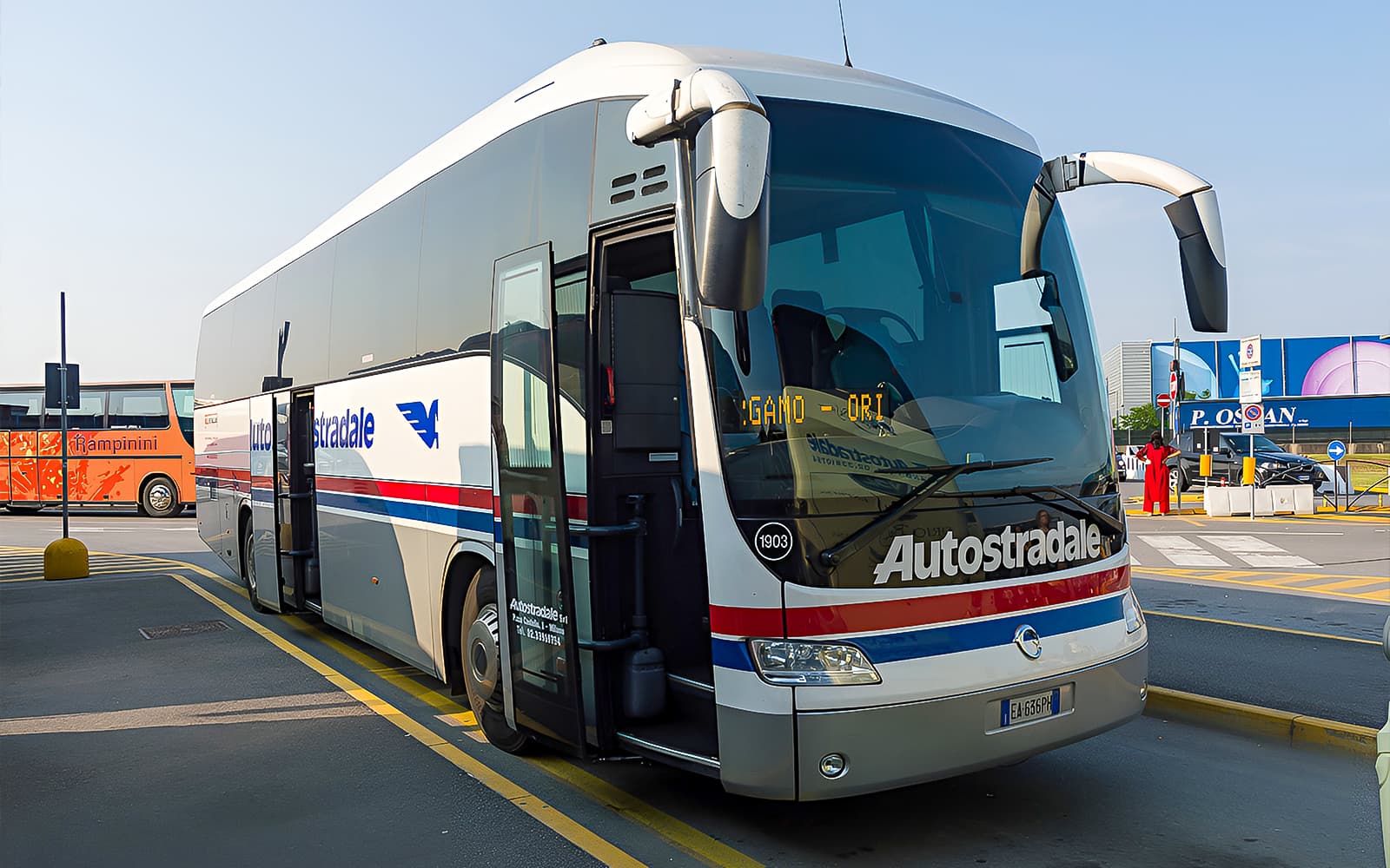 Autostradale Airport Express Round-Trip Tickets: Milan Linate Airport to/from Milan Centrale in Milan - Highlights | TickYourList