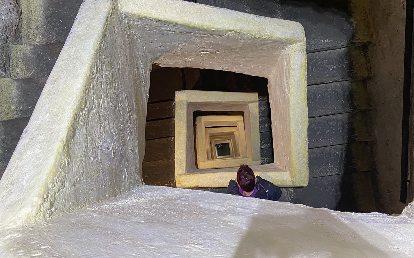 Spanish Quarters Underground Guided Tour experience tickets in Naples | TickYourList