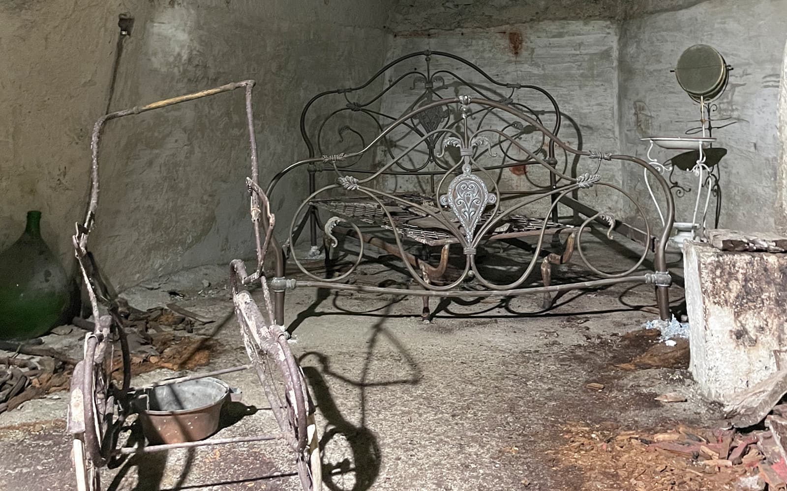 Spanish Quarters Underground Guided Tour tickets in Naples - Highlights | TickYourList