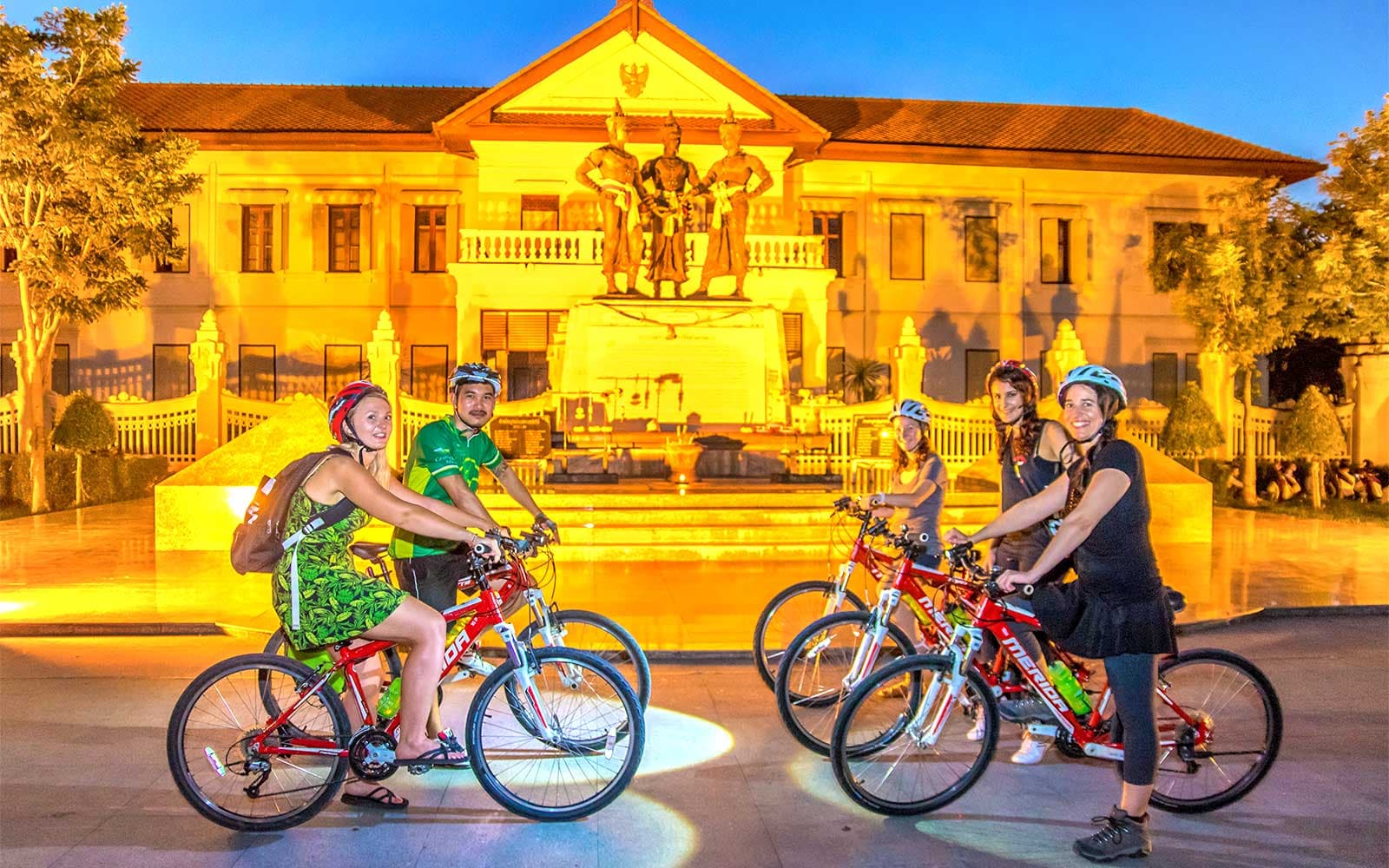 Chiang Mai Night Bike Tour