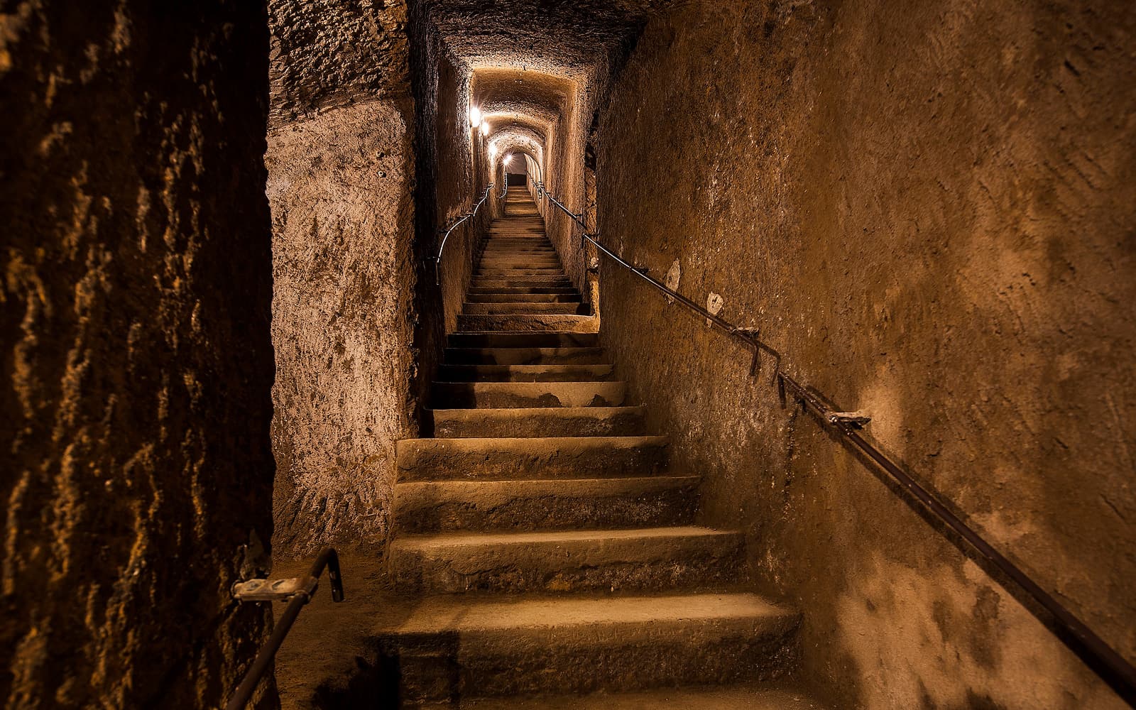 Bourbon Tunnel Entry Tickets & Guided Tour in Naples - Activities | TickYourList