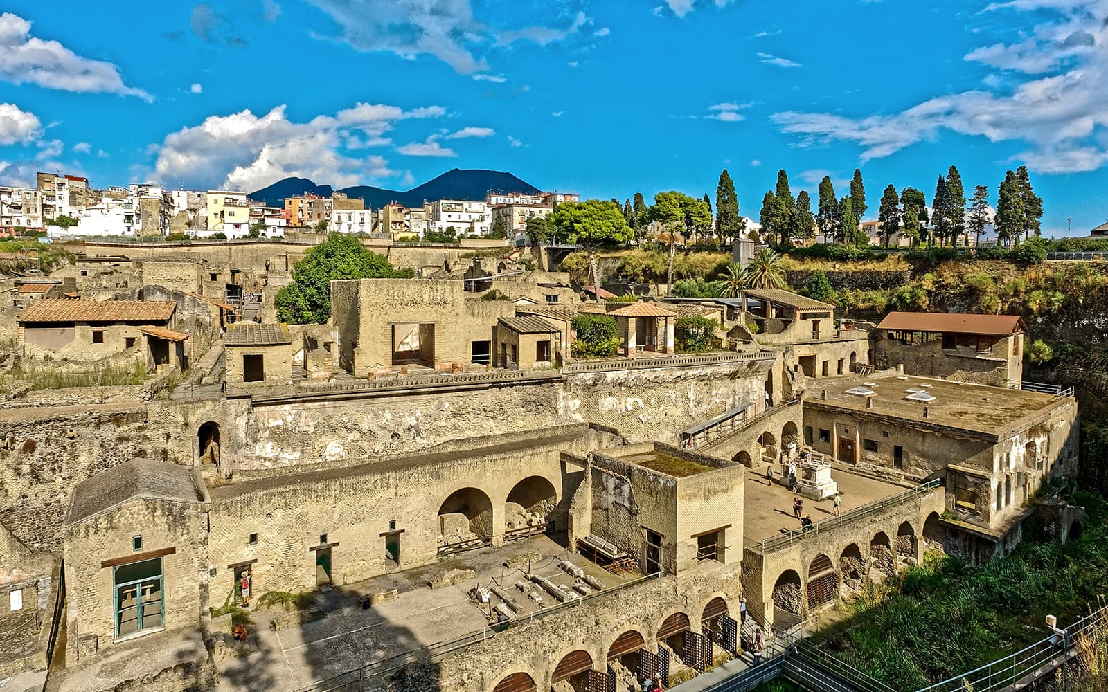 Herculaneum Guided Tour with Skip-the-Line Tickets in Naples - Attractions | TickYourList