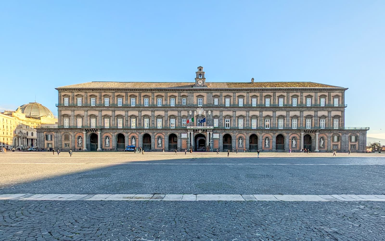Royal Palace of Naples and Naples Downtown Small Group Guided Tour with Art Historian